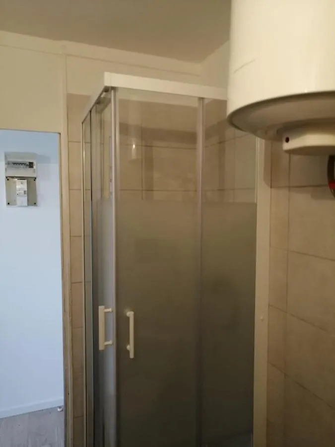 Appartement Studio Le Bali avec wifi à 100m de la plage à La Seyne-sur-Mer