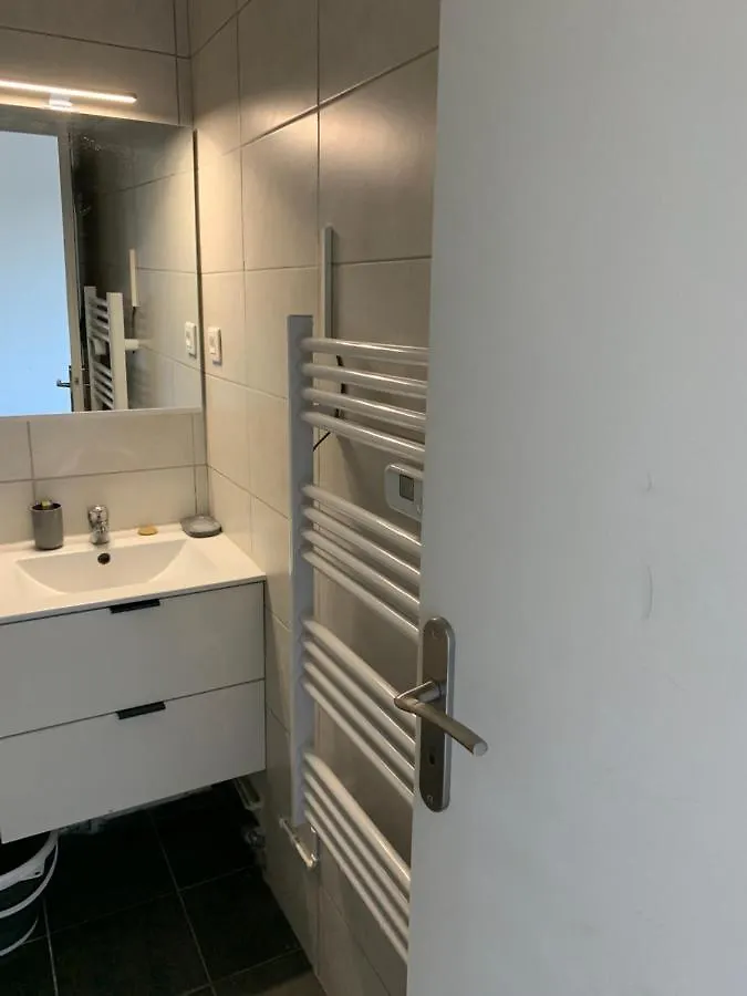 Appartement Studio Le Bali avec wifi à 100m de la plage à La Seyne-sur-Mer France